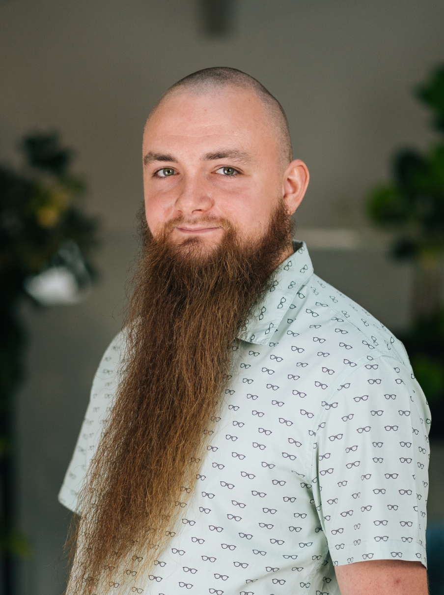 <p>Maciej Trzebiński</p>
